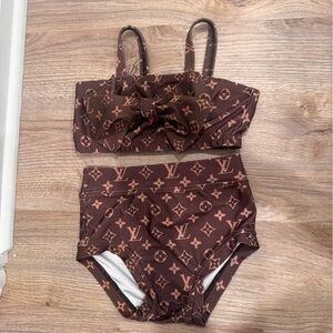 Brown LV dancer set